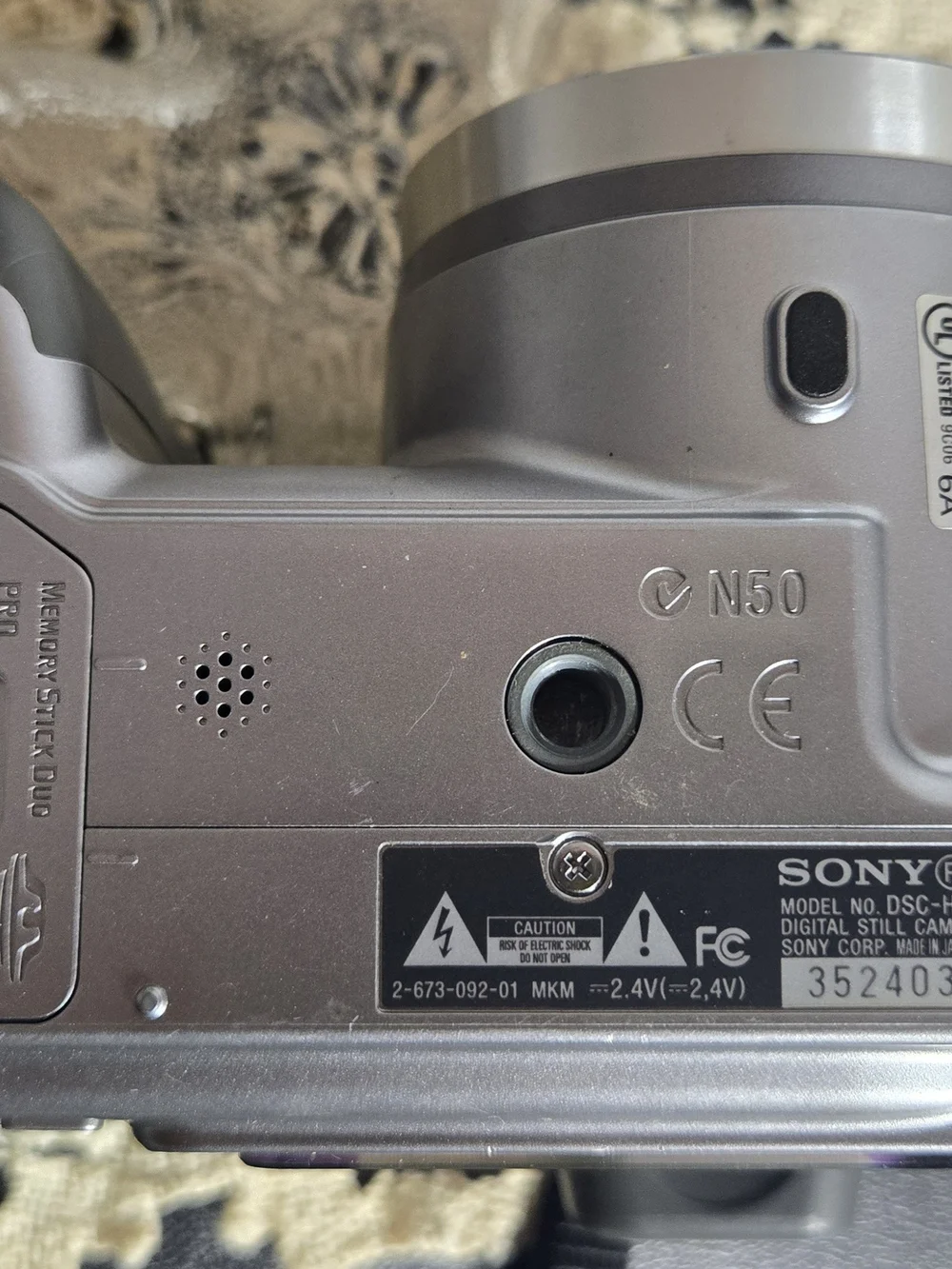 Sony Silver 6.0MP Digital Camera with Carl Zeiss Lens